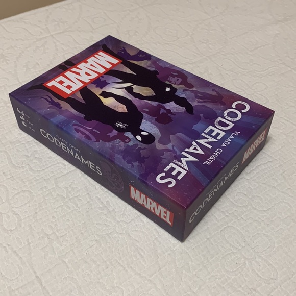 Codenames Marvel Game by USAopoly - Picture 12 of 13